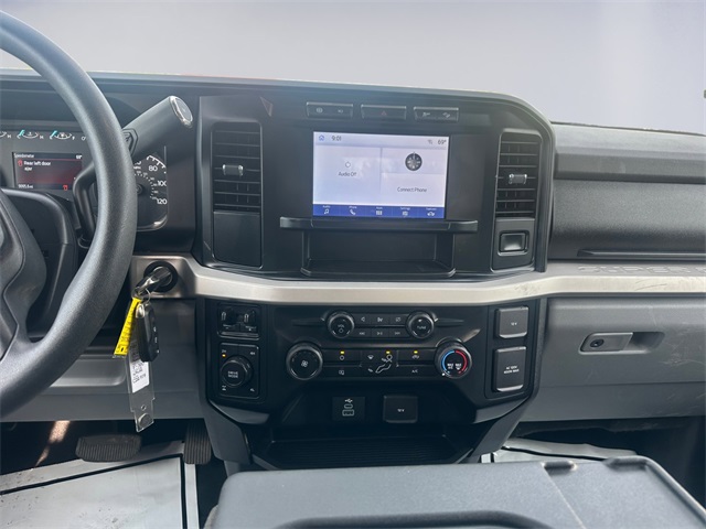 2024 Ford F-350 photo 11