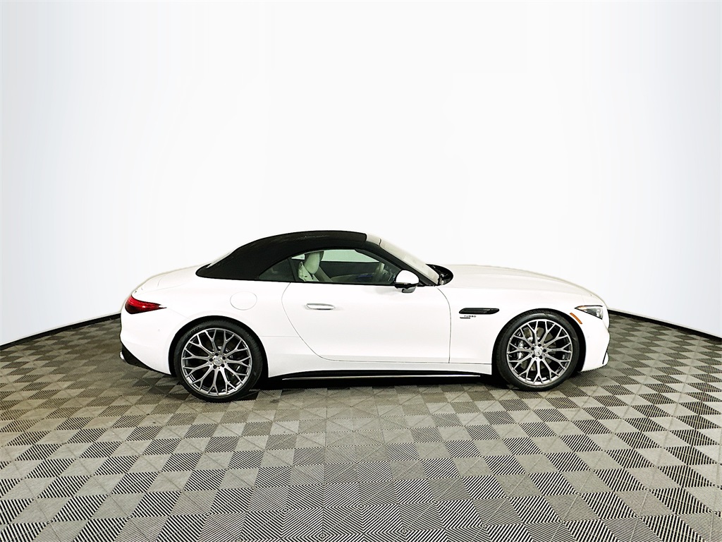 2026 Mercedes Benz SL AMG 43 photo 31