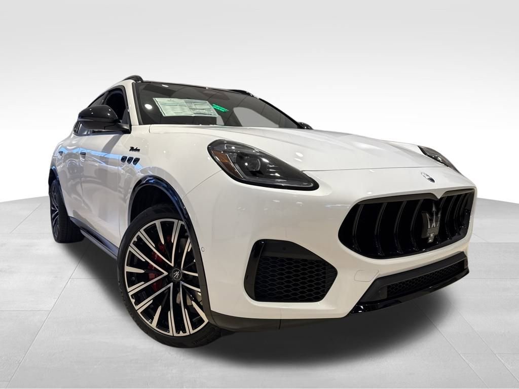 2025 Maserati Grecale MODENA's photo