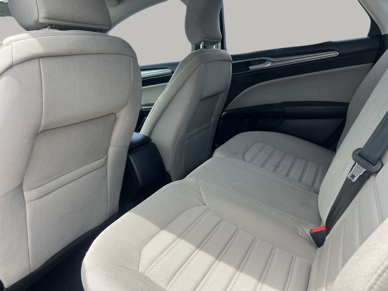 2018 Ford Fusion Hybrid S photo 13