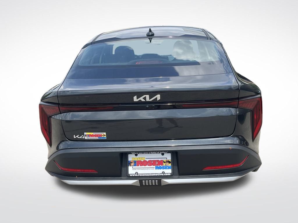 2025 Kia K4 LX photo 4