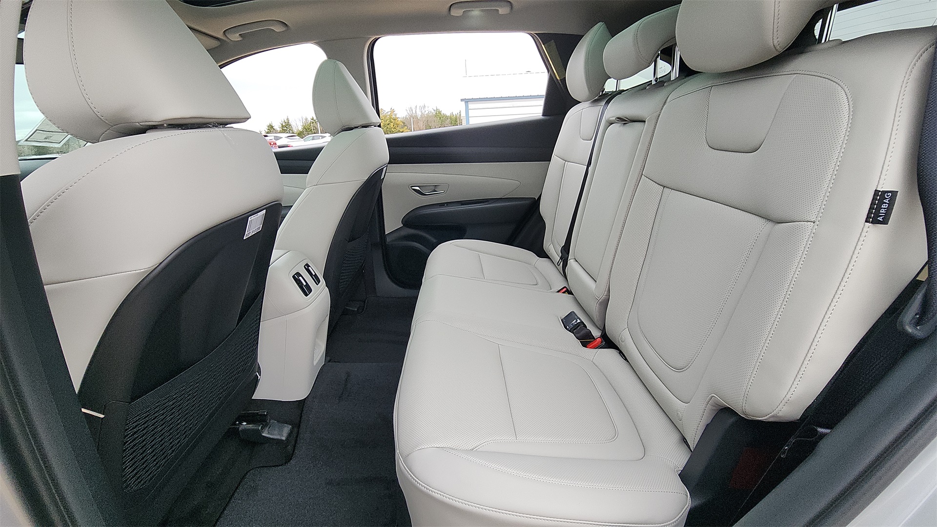 2025 Hyundai Tucson Hybrid SEL Convenience photo 18