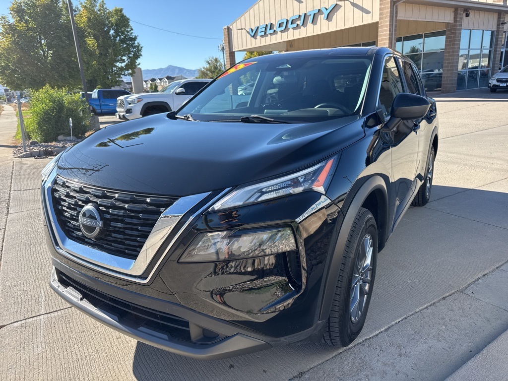 2023 Nissan Rogue S photo 3