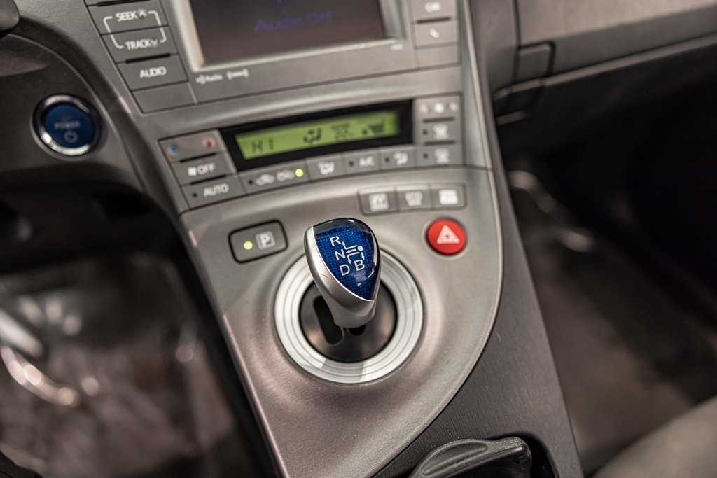 2015 TOYOTA PRIUS - Image 27