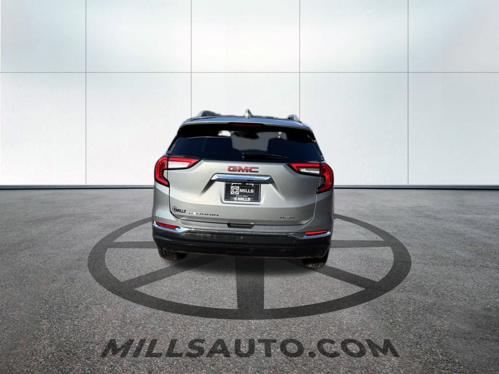2024 Gmc Terrain SLT photo 4