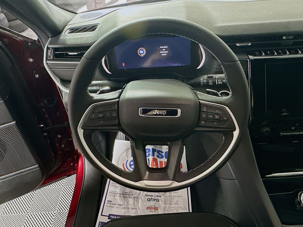 2025 Jeep Grand Cherokee Altitude X photo 4