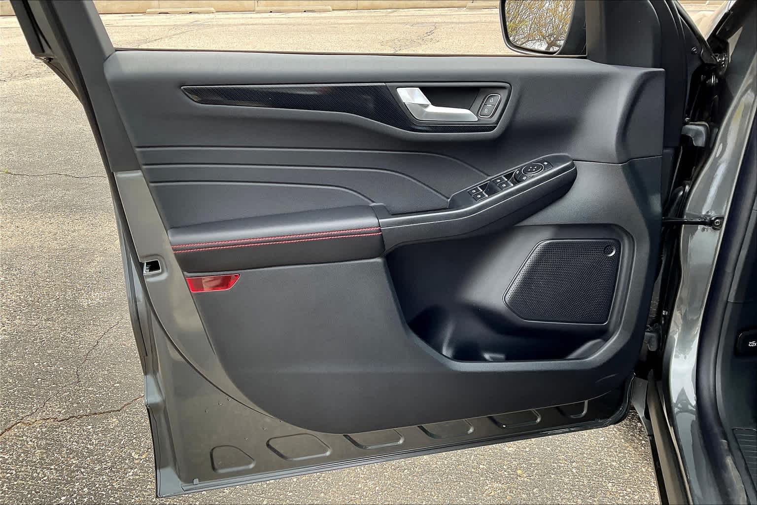 2025 Ford Escape ST-Line photo 10