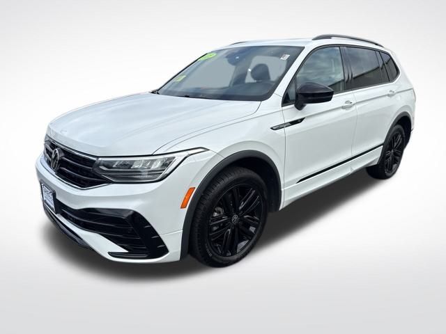 2022 Volkswagen Tiguan SE R-Line Black photo 3