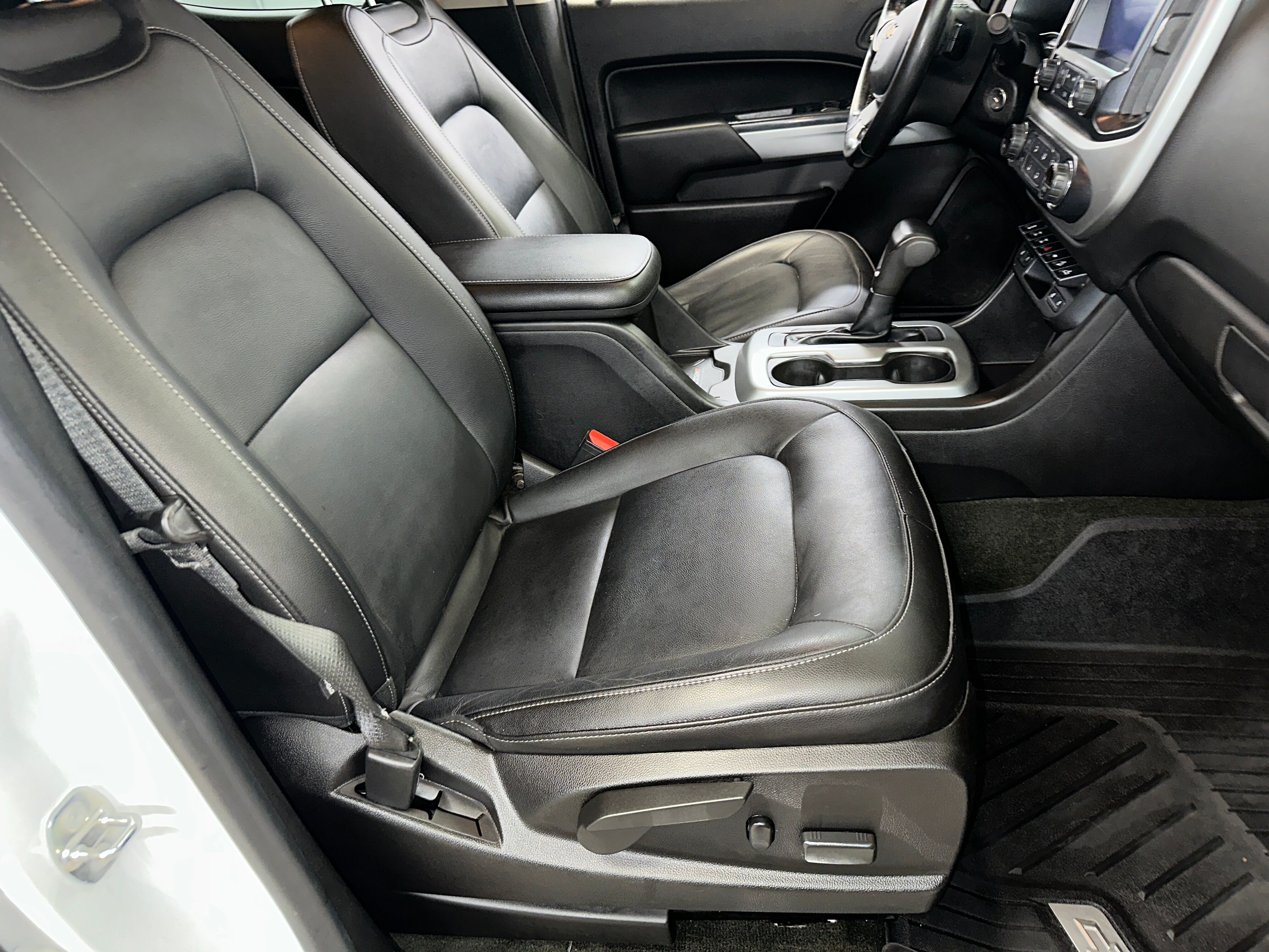 2017 Chevrolet Colorado ZR2 photo 21
