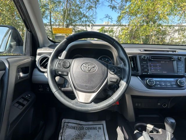 2017 Toyota RAV4 XLE photo 18