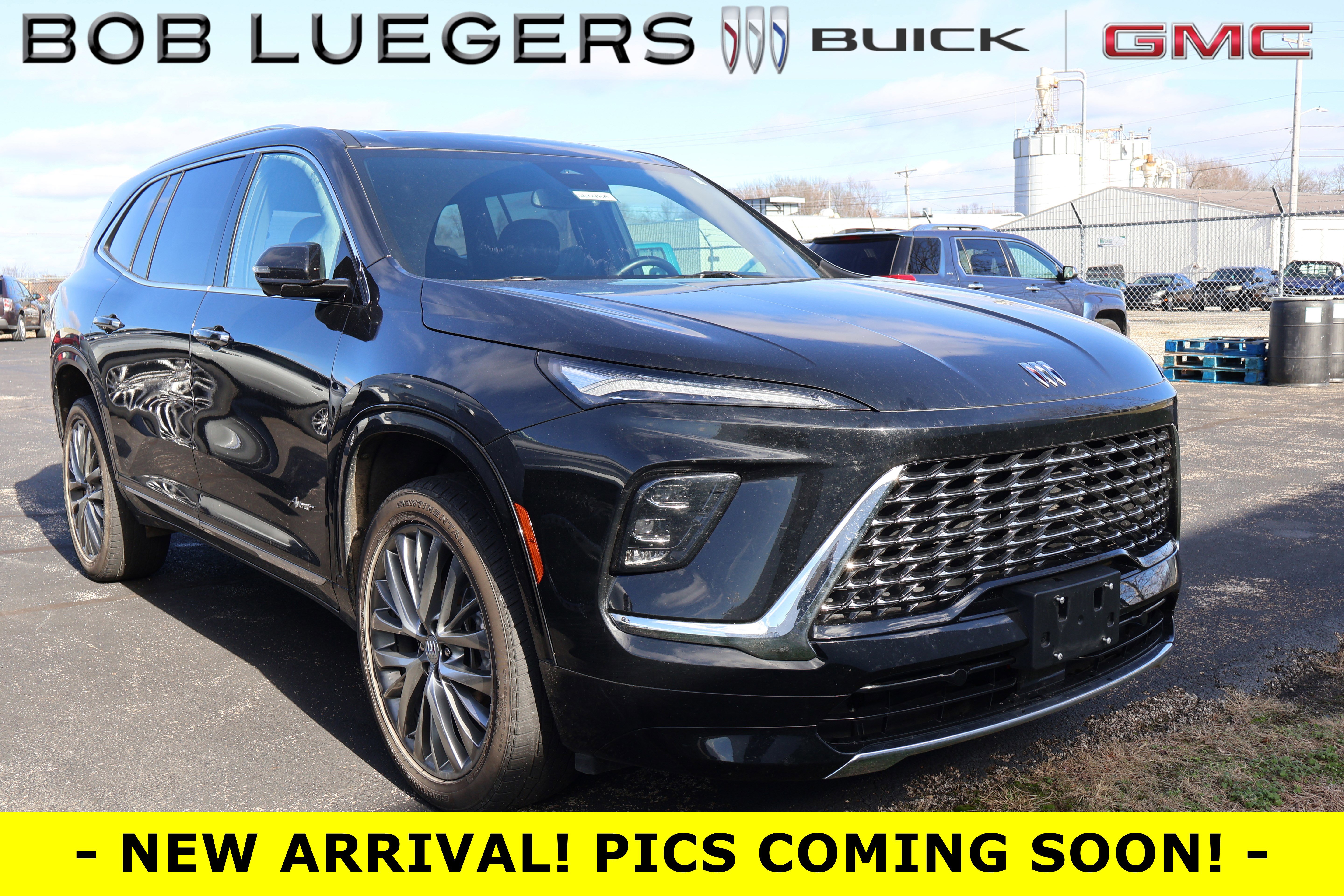 2025 Buick Enclave Avenir's photo