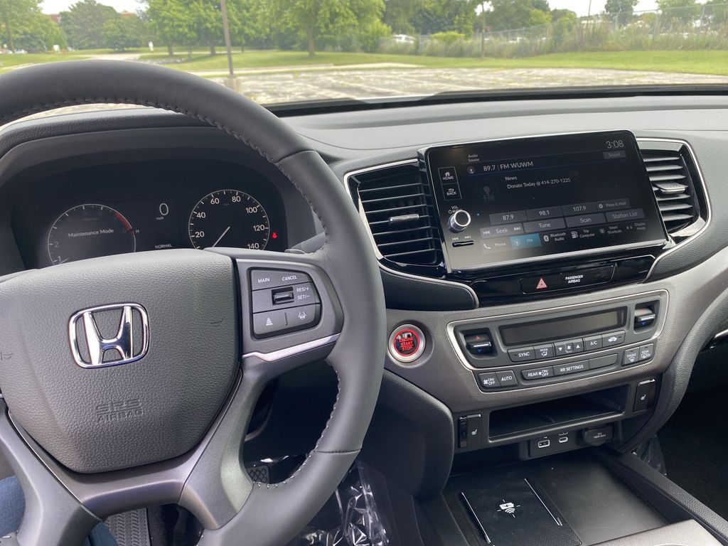 2025 Honda Ridgeline RTL photo 9