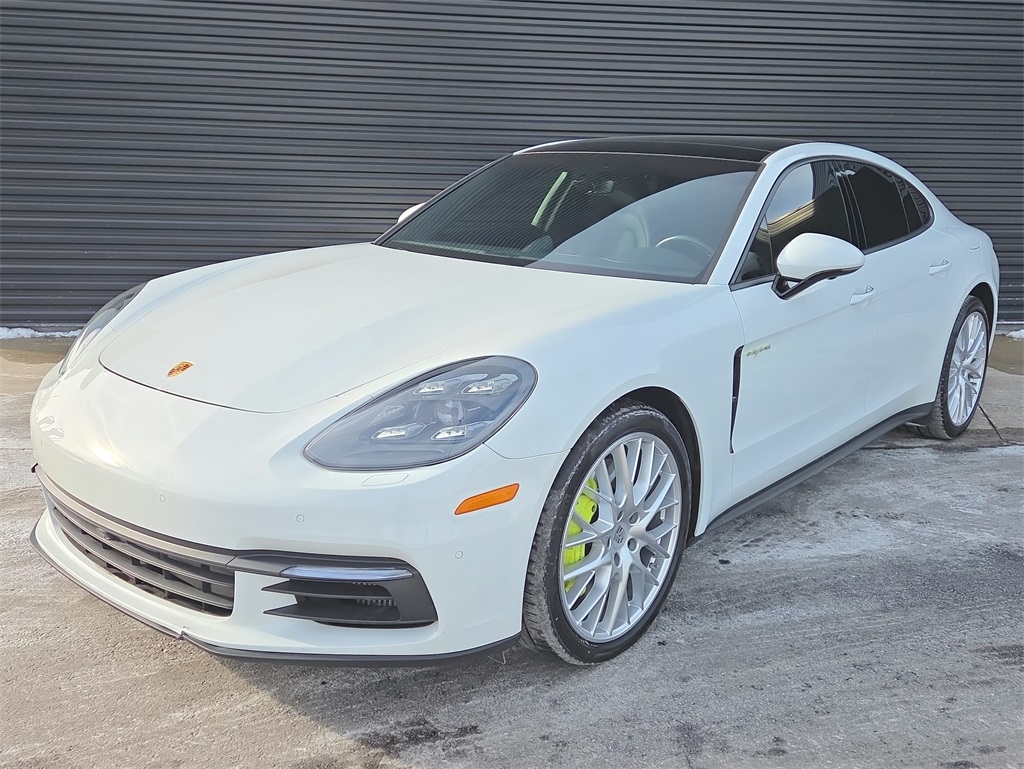 2018 Porsche Panamera 4 E-Hybrid's photo