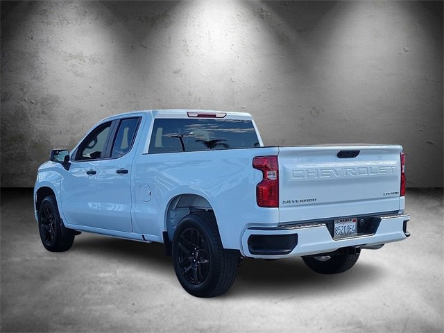 2025 Chevrolet Silverado 1500 Custom photo 4