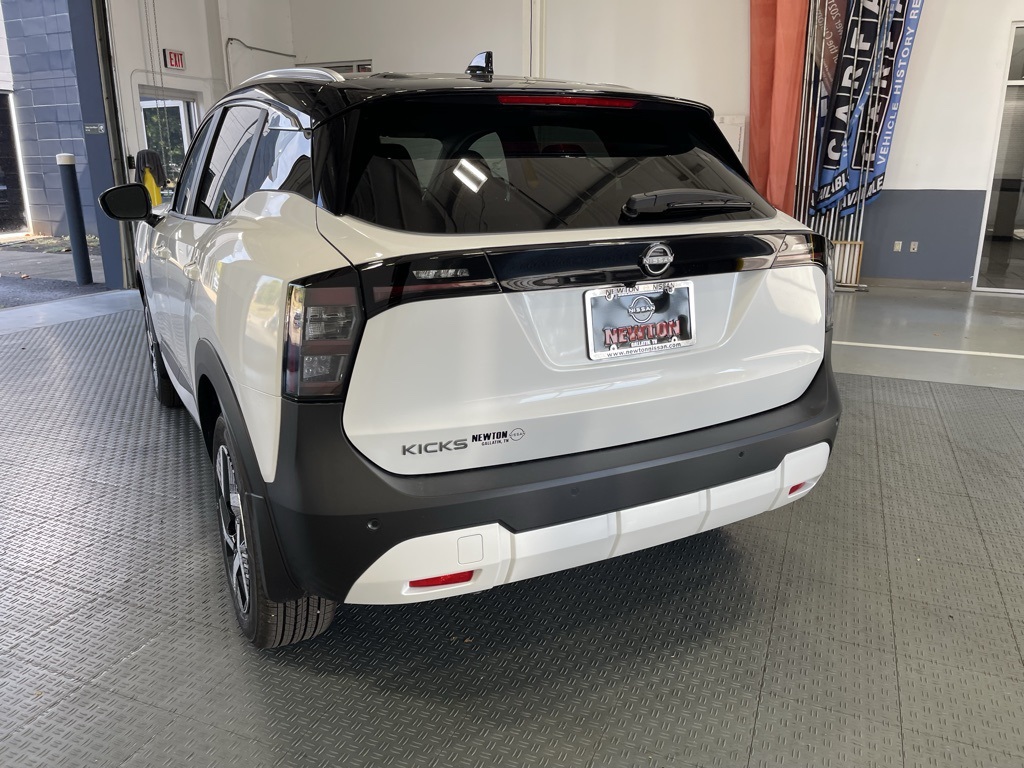 2026 Nissan Kicks SV photo 4