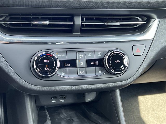 2025 Buick Envista Preferred photo 19