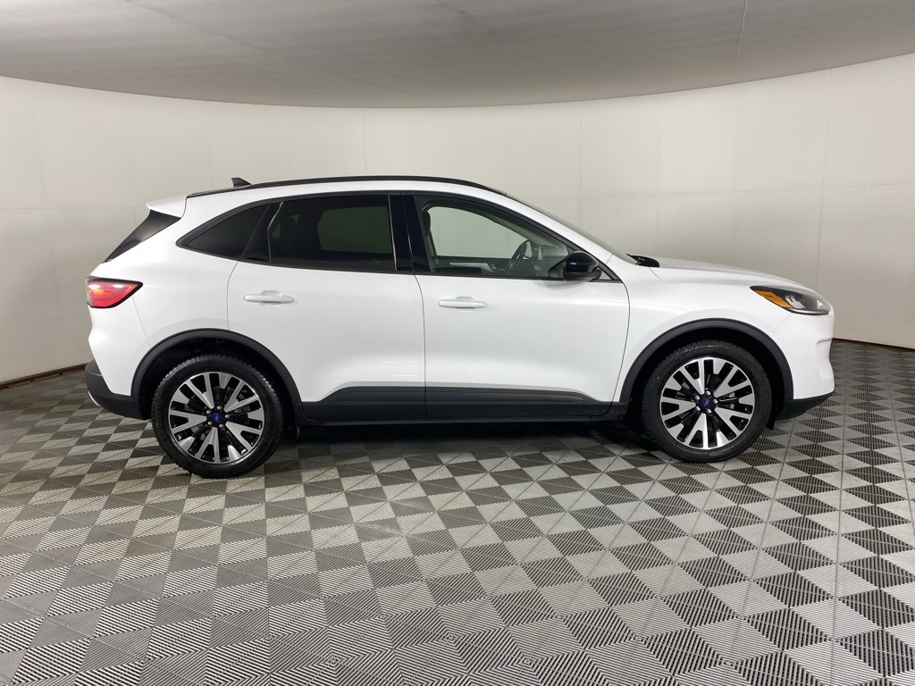2020 Ford Escape SE Sport Hybrid photo 14