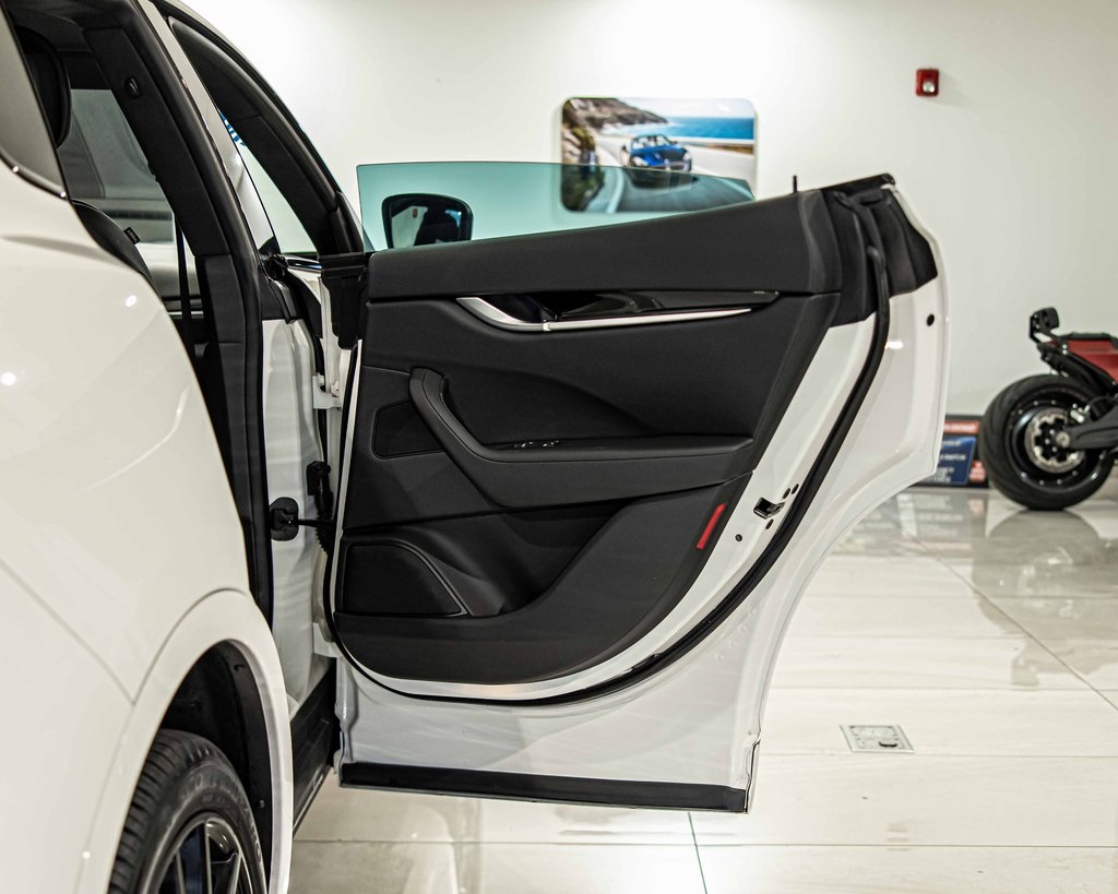 2021 MASERATI LEVANTE - Image 36