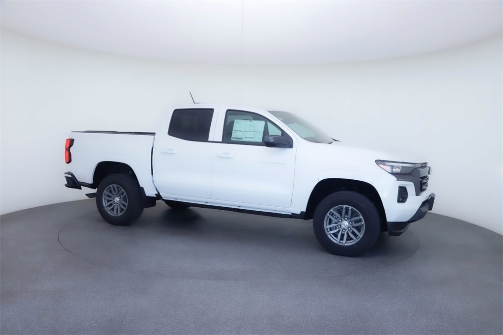 2026 Chevrolet Colorado LT photo 10