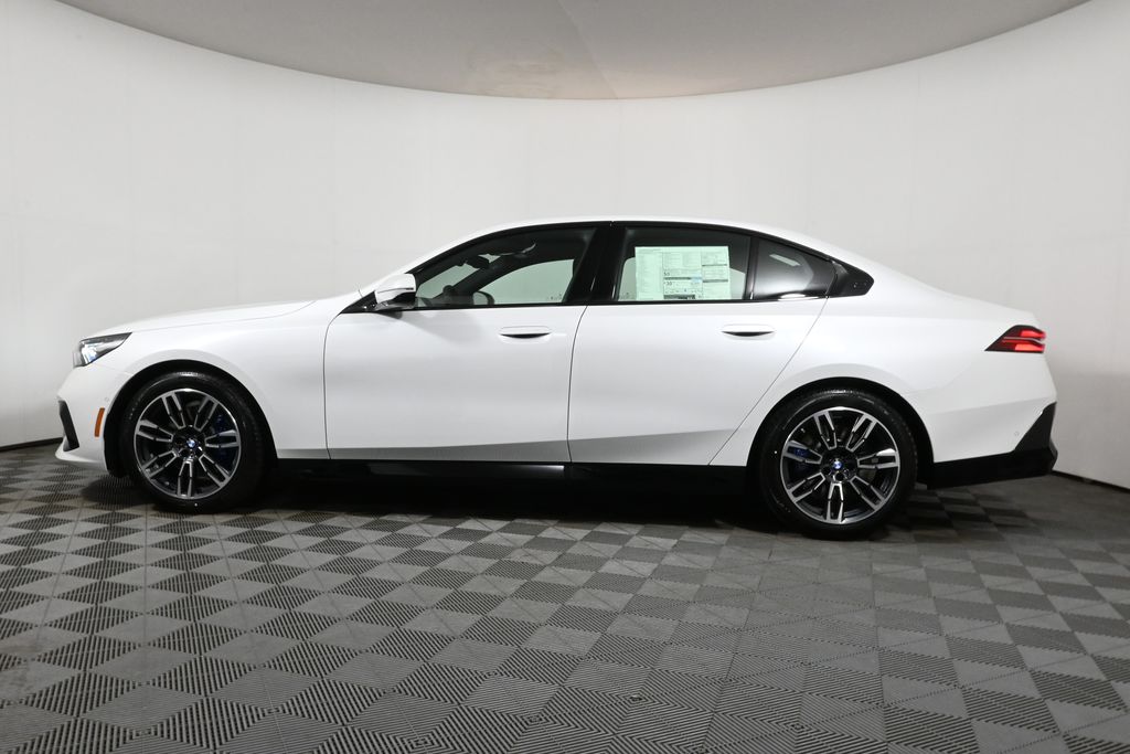 2026 Bmw 530i 530i xDrive photo 2