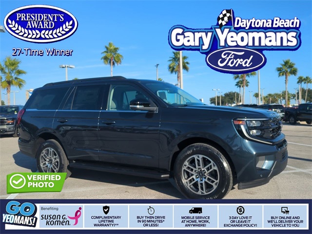 2025 Ford Expedition Active's photo