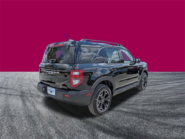 2025 Ford Bronco Sport Outer Banks photo 2