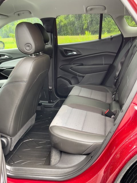 2024 Chevrolet Trax LT photo 4