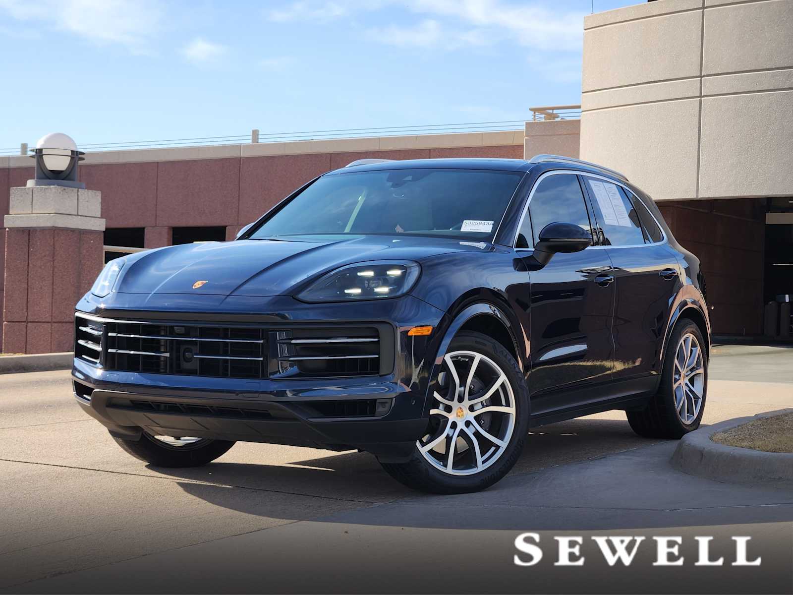 2024 Porsche Cayenne Base