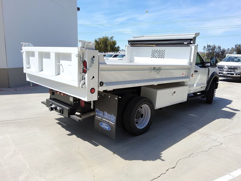 2024 Ford F-550 photo 20