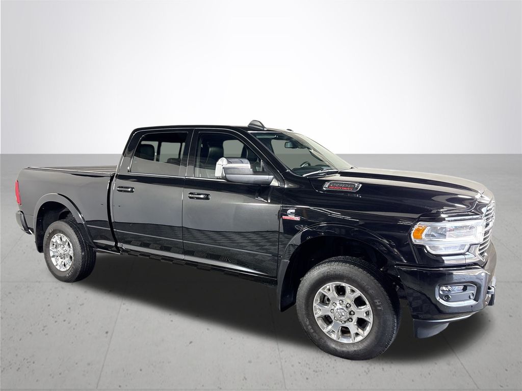 2022 Ram 3500 Laramie photo 4