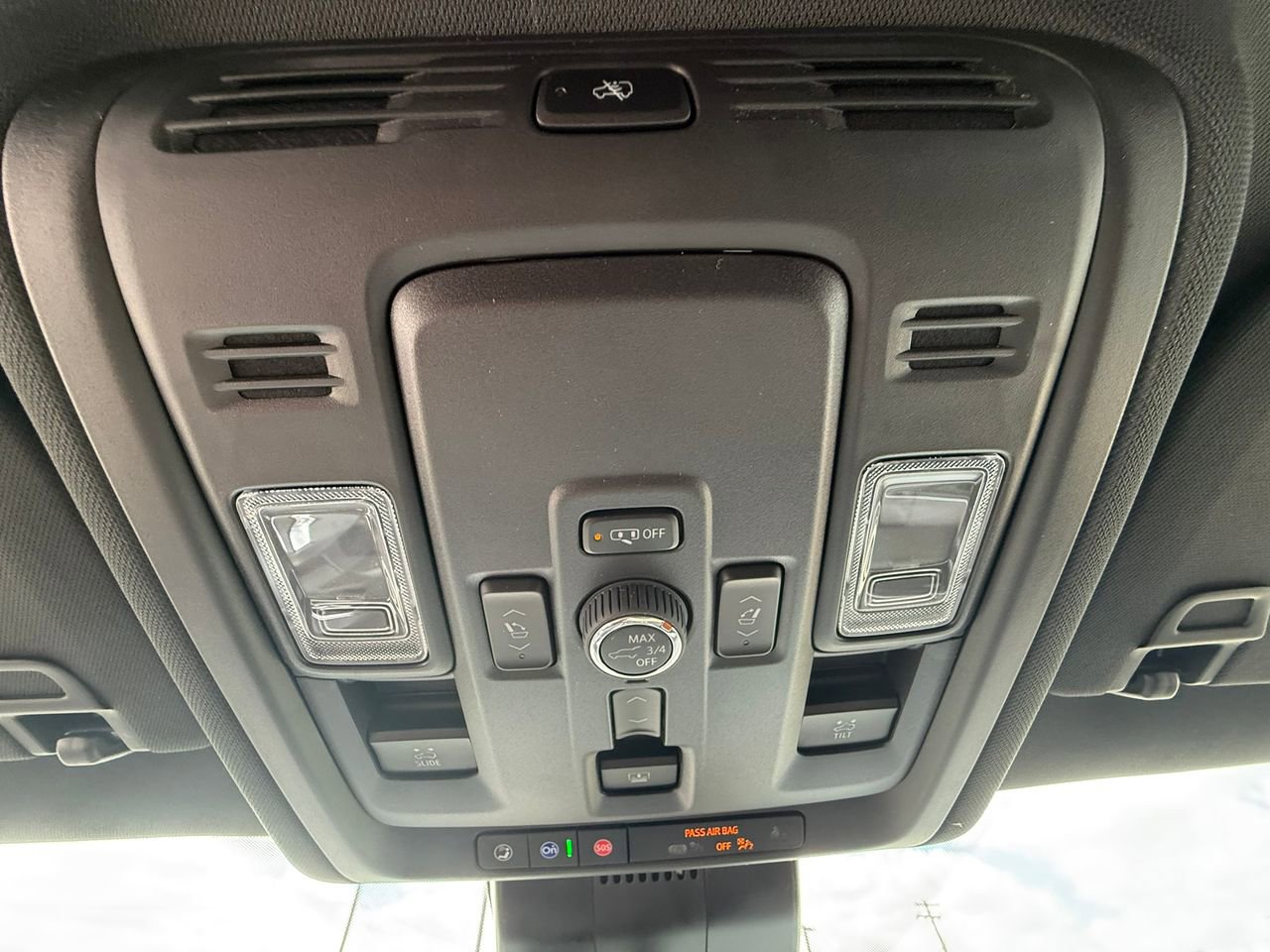 2025 Chevrolet Tahoe Premier photo 27