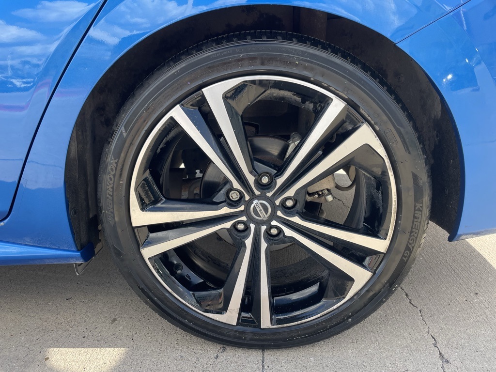 2022 Nissan Sentra SR photo 18