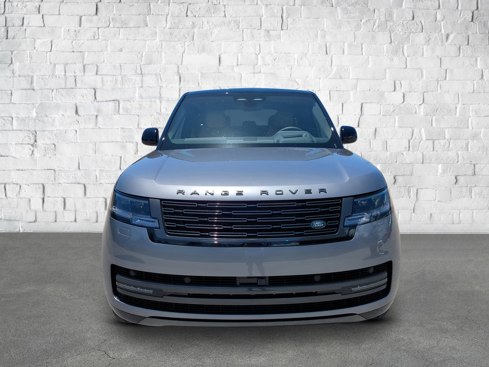 2025 Land Rover Range Rover SE photo 2