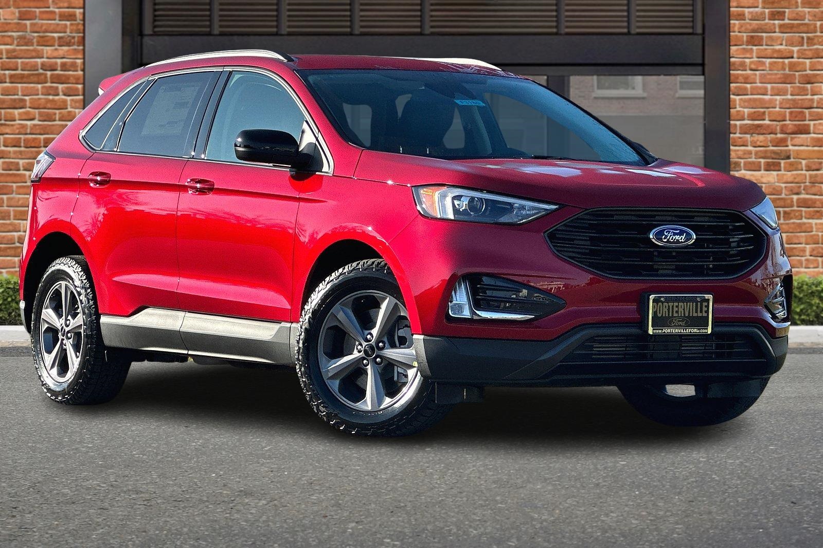 2024 Ford Edge SEL photo 2