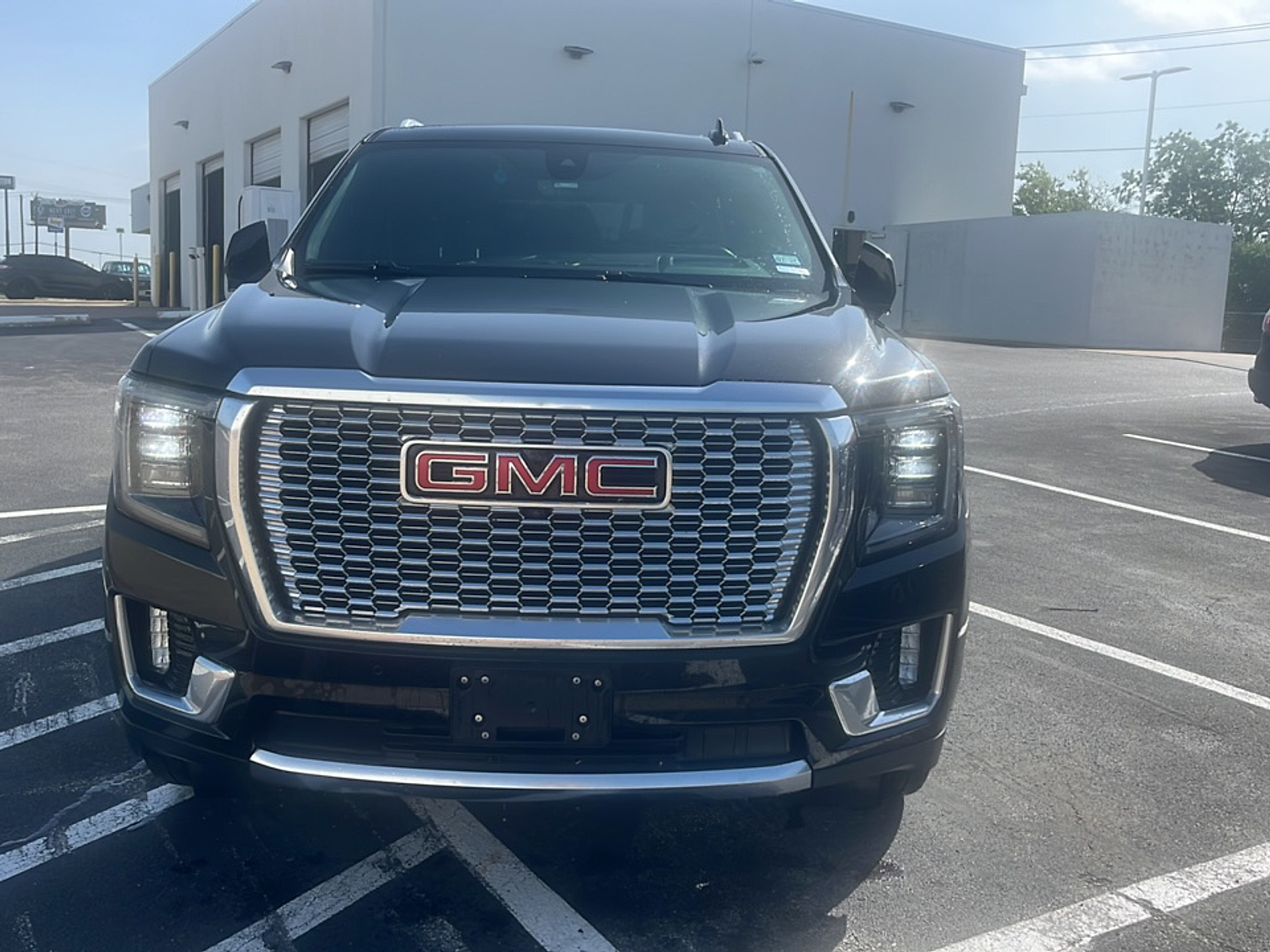 2021 Gmc Yukon Denali photo 2