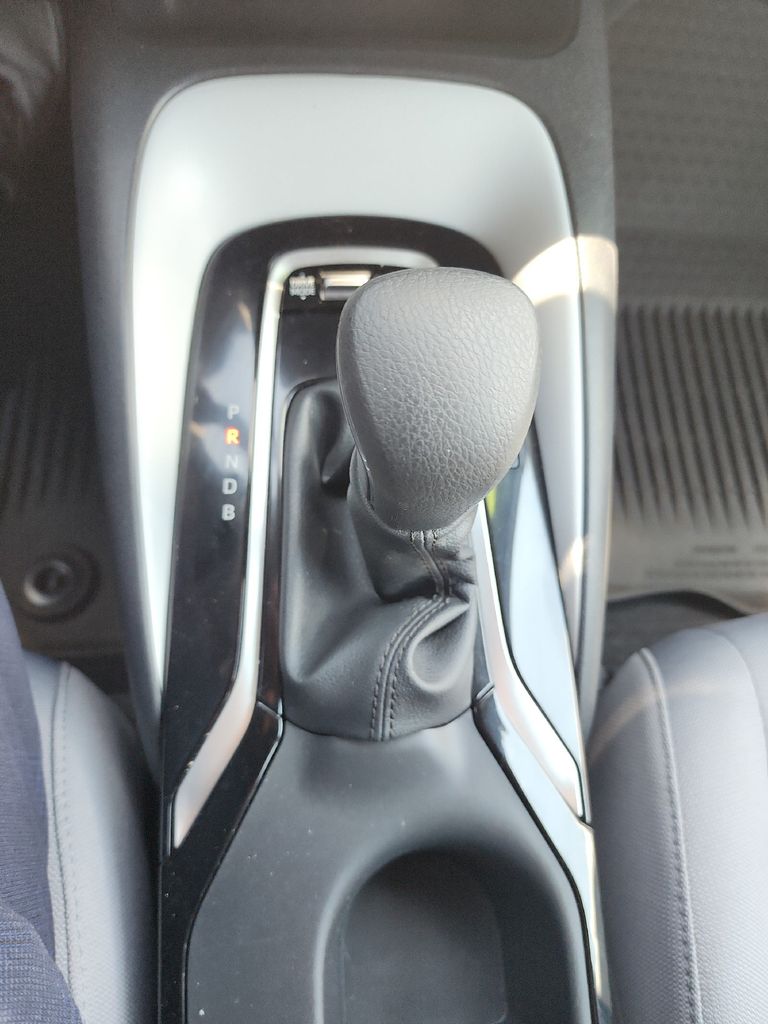 2024 Toyota Corolla SE photo 21