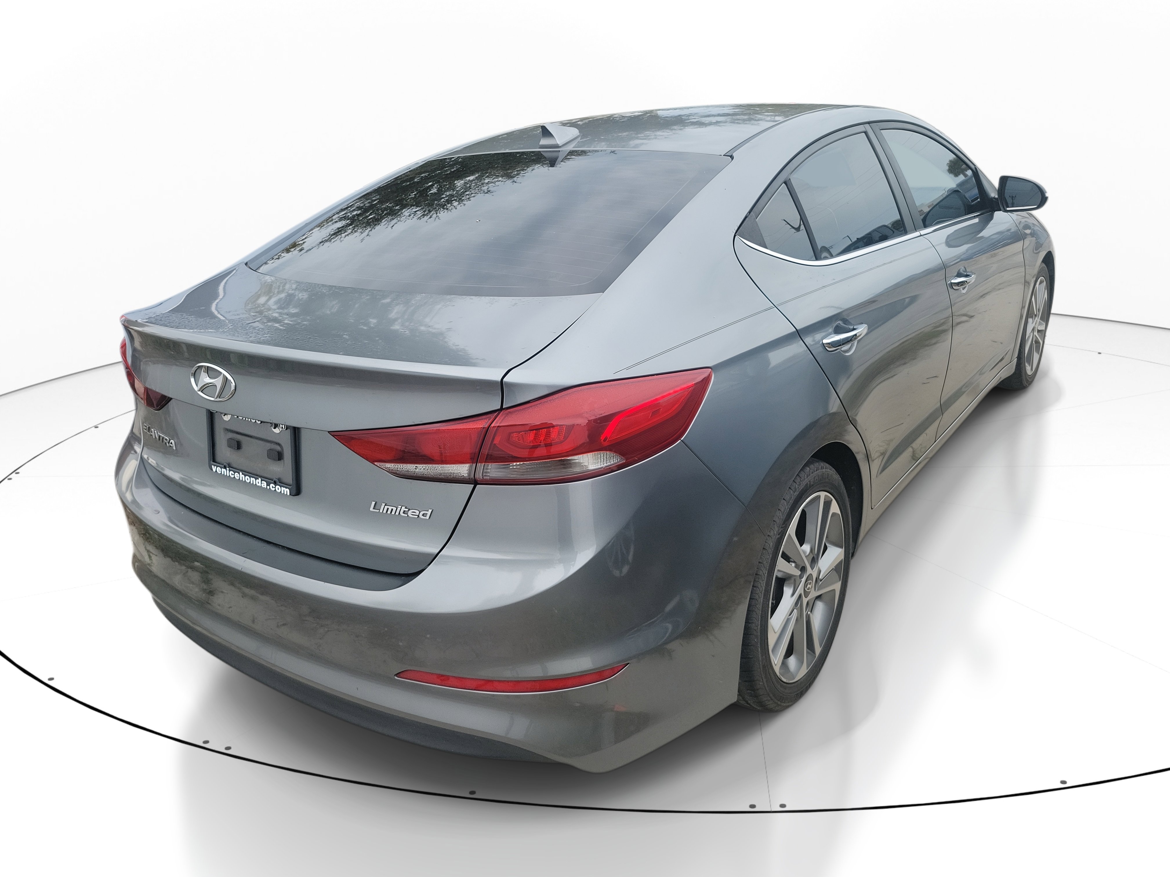 2017 Hyundai Elantra Limited photo 4