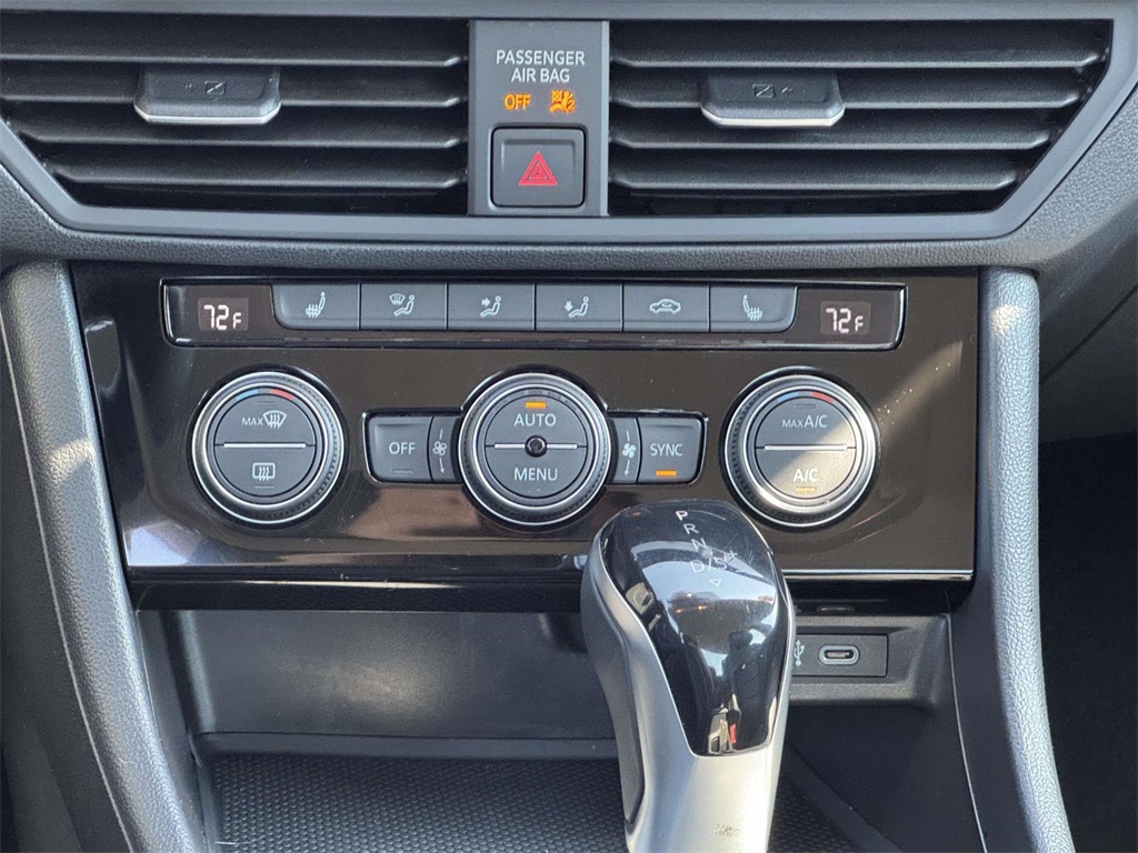 2024 Volkswagen Jetta 1.5T SE photo 17