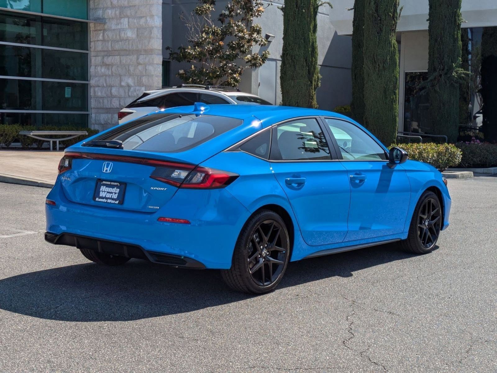 2026 Honda Civic Hatchback Sport Hybrid photo 4