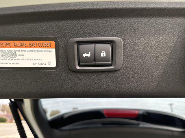 2024 Mitsubishi Eclipse Cross SEL photo 23