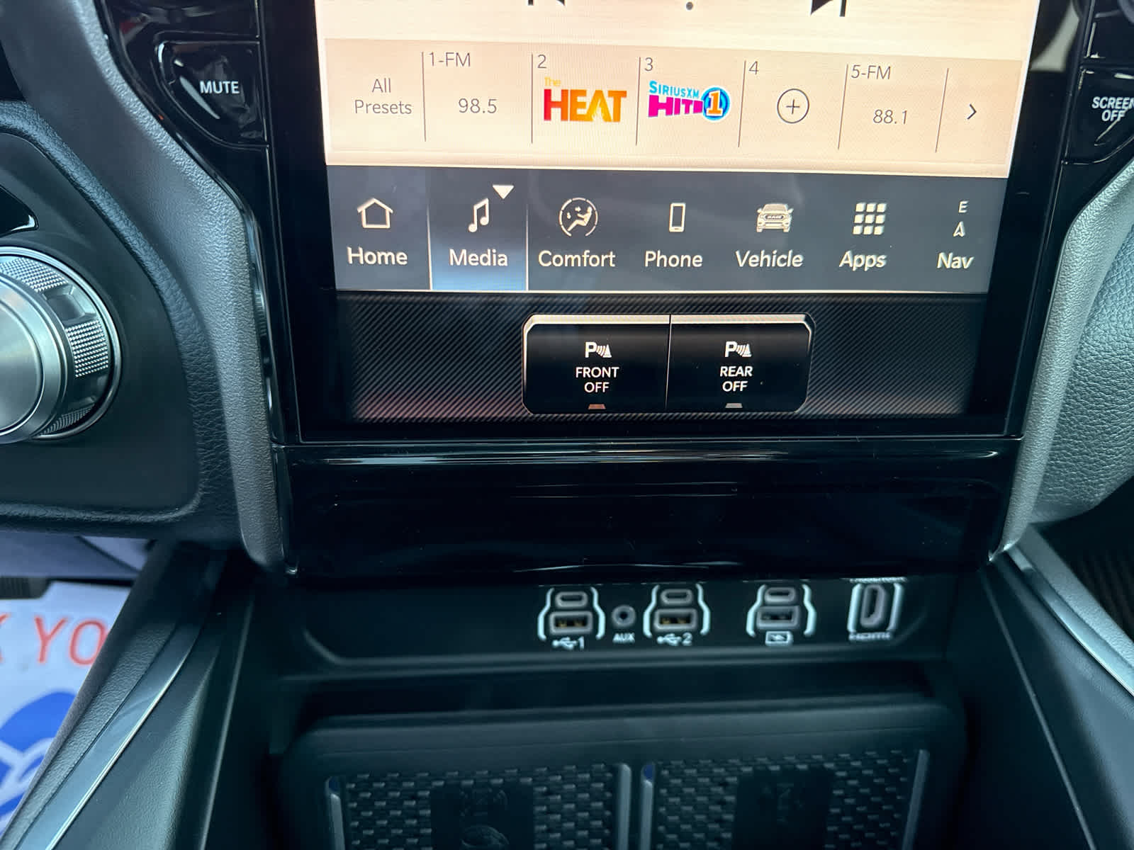 2026 Ram 1500 Laramie photo 15