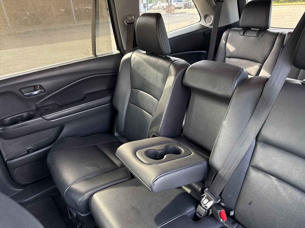 2016 Honda Pilot Touring photo 7