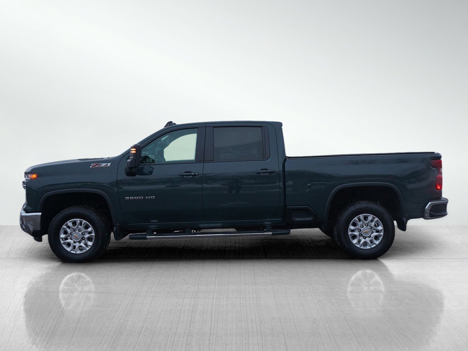 Used 2025 Chevrolet Silverado 3500HD LT with VIN 1GC4KTE71SF223392 for sale in South Saint Paul, Minnesota