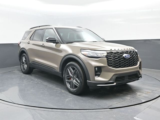 2026 Ford Explorer ST-Line photo 2