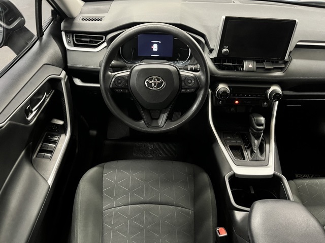 2023 Toyota RAV4 XLE photo 10