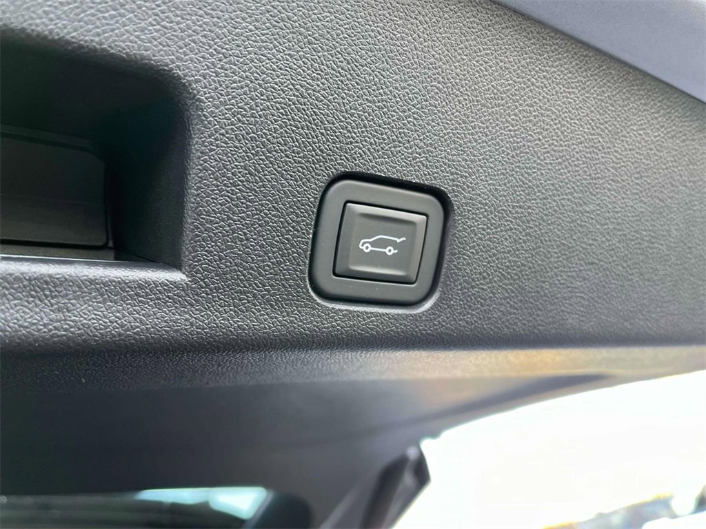 2025 Buick Enclave Preferred photo 18