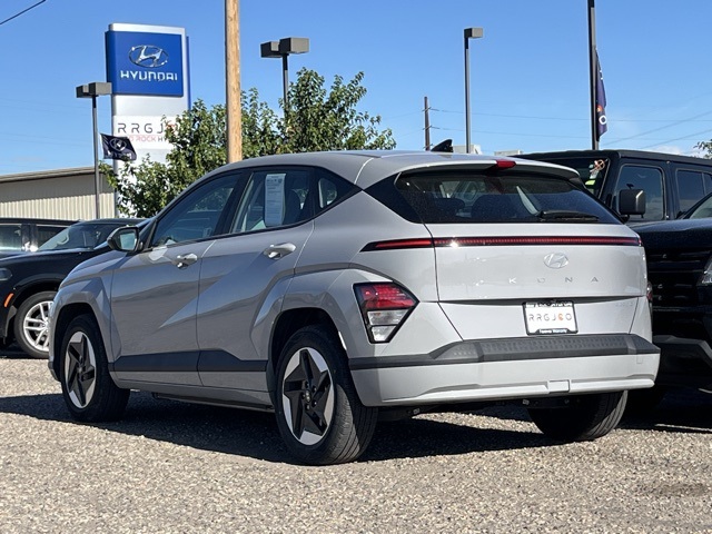 2024 Hyundai Kona Electric SE photo 2