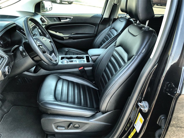 2024 Ford Edge SEL photo 4