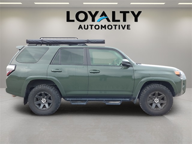 2022 Toyota 4Runner SR5 Trail photo 6