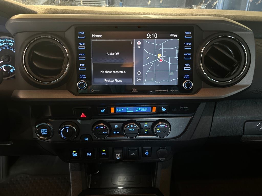 2023 Toyota Tacoma TRD Off-Road photo 14